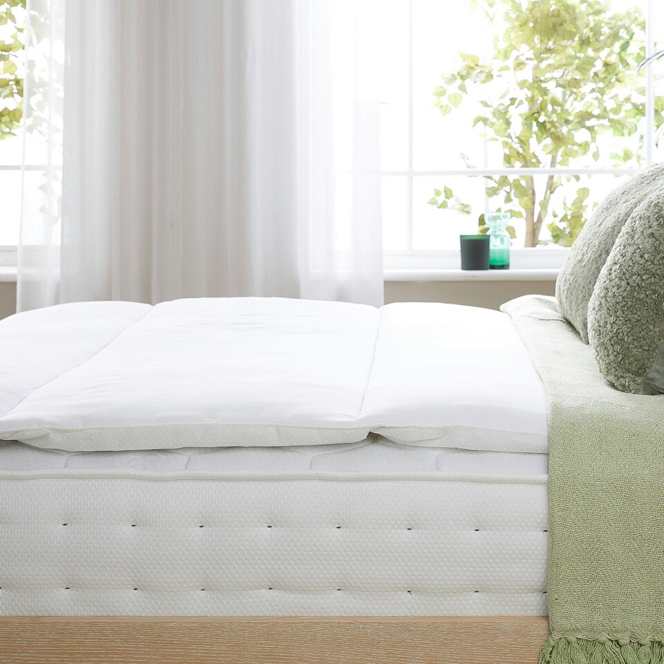 image 1 of Slumberdown Sleep Soundly Anti Allergy Mattress Topper | White | Double