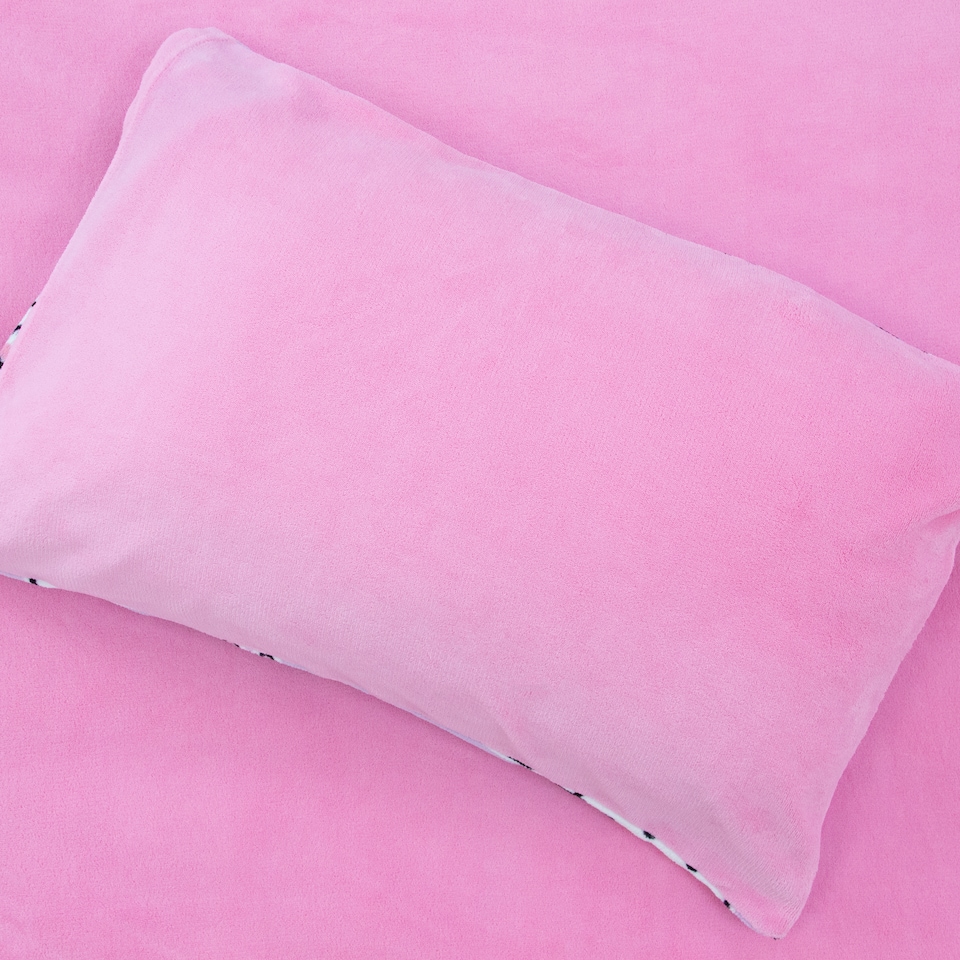 image 1 of Hello Kitty Chill Single Fleece Duvet Cover