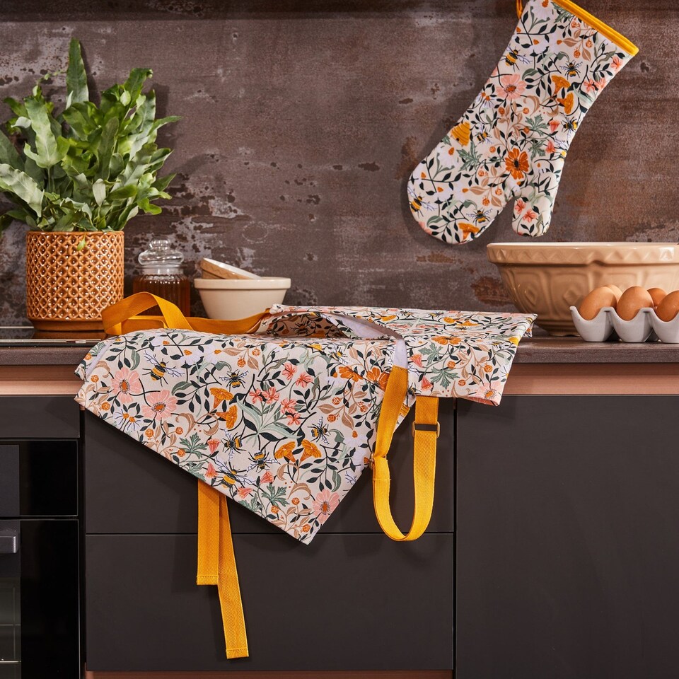 image 1 of Ulster Weavers Bee Bloom Apron - Cotton Multi
