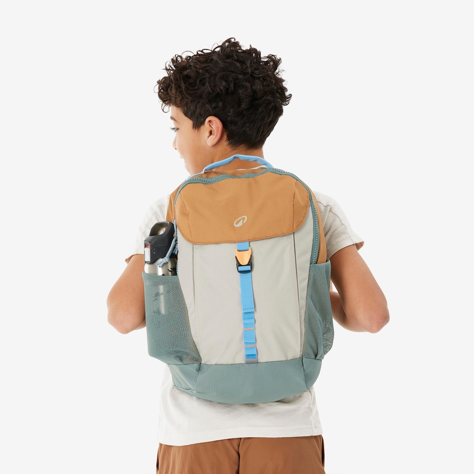 image 1 of Decathlon Kids’ 15 L backpack (ages 7–15), NH900