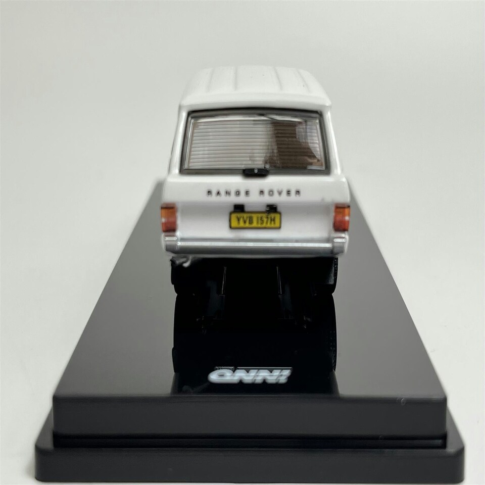 image 1 of Range Rover Classic White 1:64 Scale Inno Models IN64RRCWHI