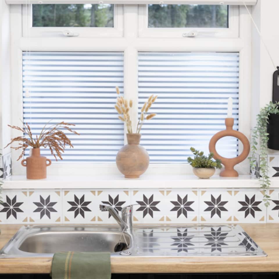 image 1 of d-c-fix Linia 67.5cm x 1.5m Static Cling Vinyl Window Film for Privacy and Decor