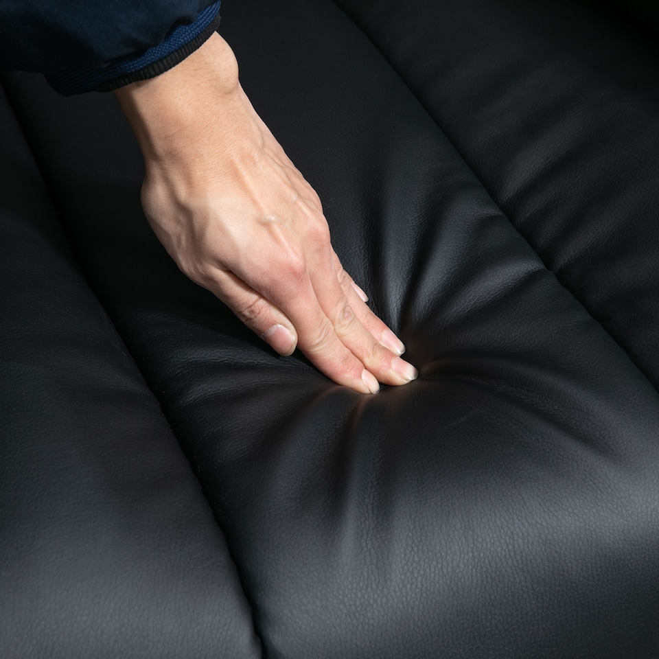 image 1 of HOMCOM Power Lift Chair Recliner for Elderly, Electric Recliner Chair, Overstuffed Faux Leather Riser and Reclining Armchair with Remote Control, Side Pockets, for Living Room, Black