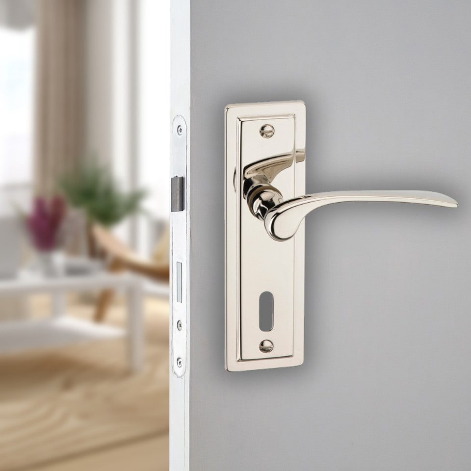 image 1 of Como Metal Lever Latch Door Handles Set Rose Internal & External | Silver | 6x Polished Nickel Keyhole