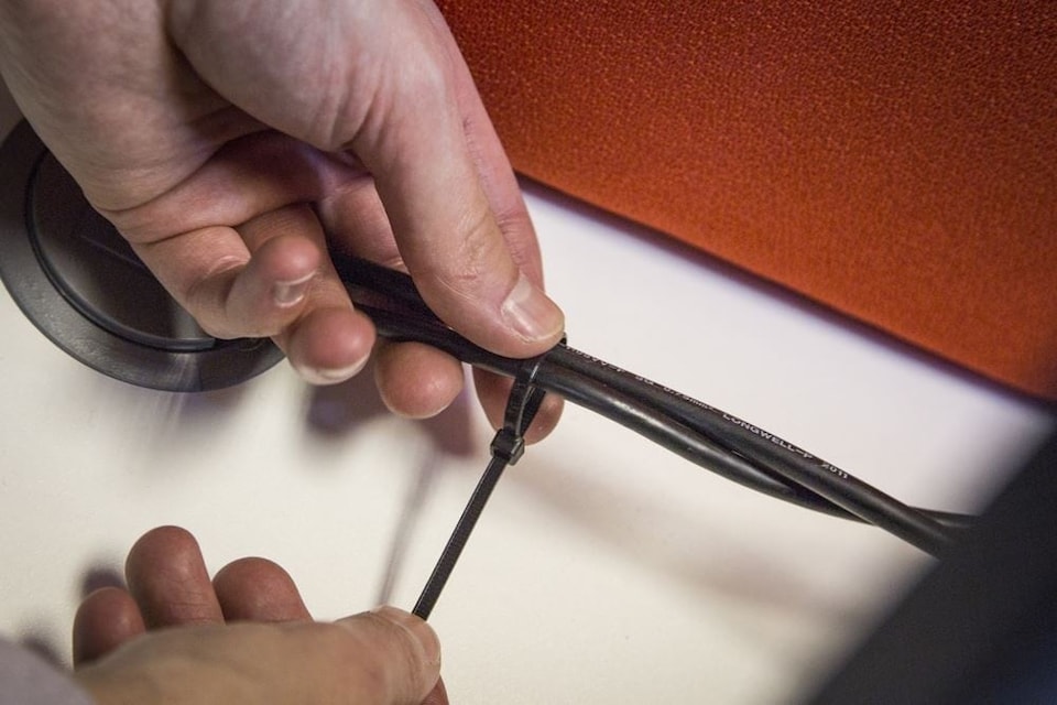 image 1 of Blue Spot Tools - 100 Pce 3.6mm X 150mm Black Cable Ties
