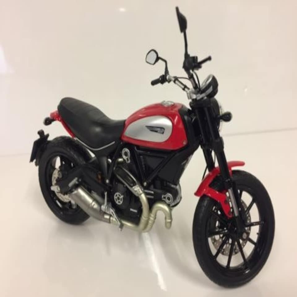 image 1 of Ducati Scrambler Icon 2015 Rosso Ducati 1:12 Scale TSMMC0004 New
