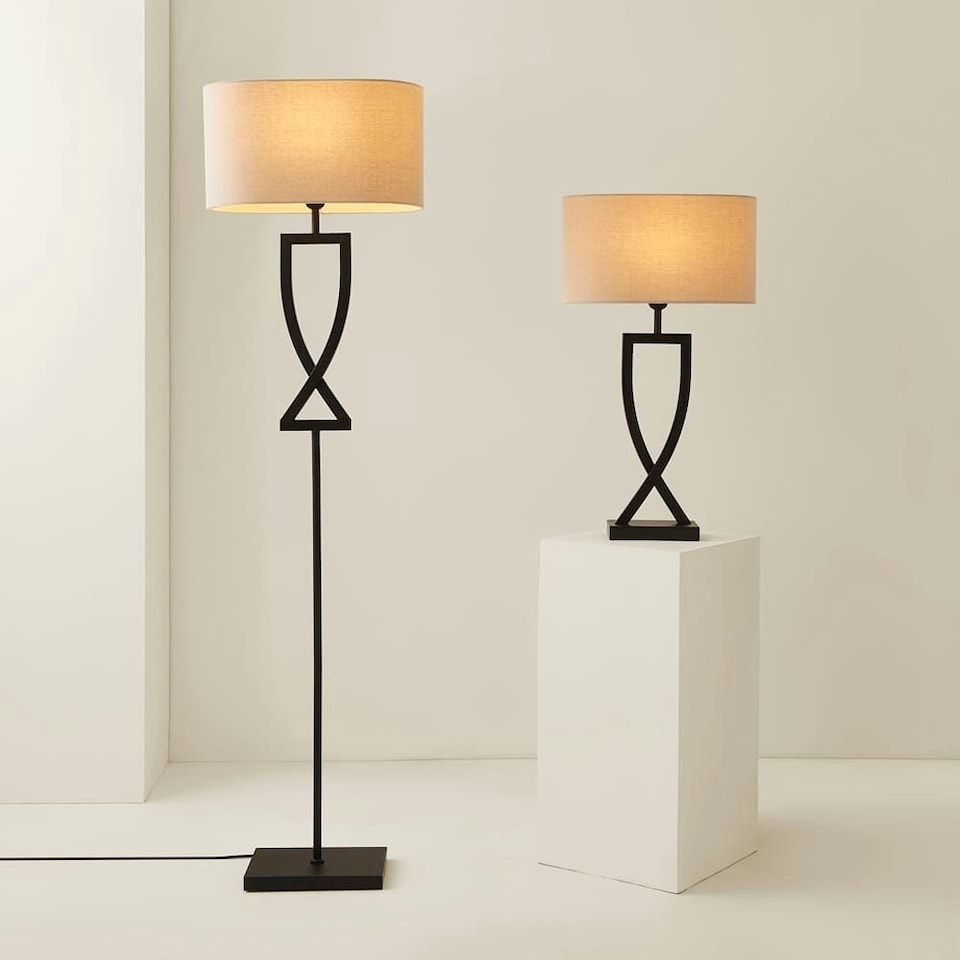 image 1 of ValueLights Katniss Matte Black Metal Table Lamp with Oval Shade & Bulb | Black | Cream