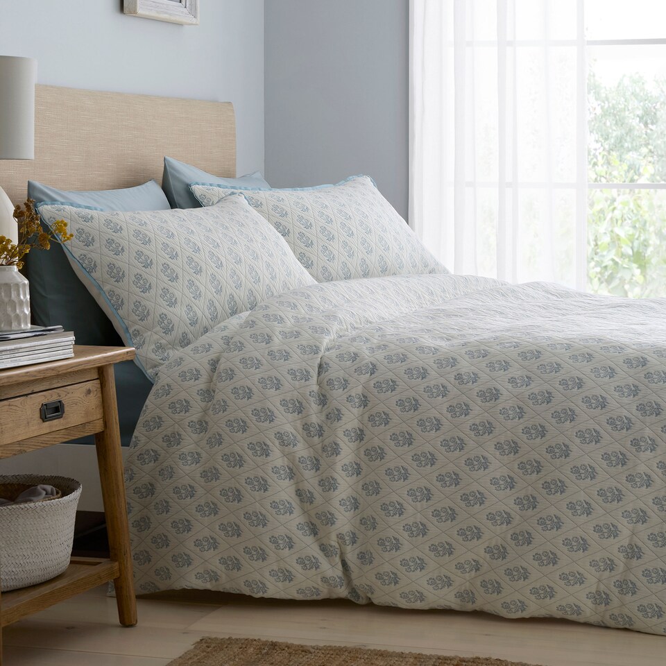 image 1 of D & D Block Floral Duvet Cover Set Blue