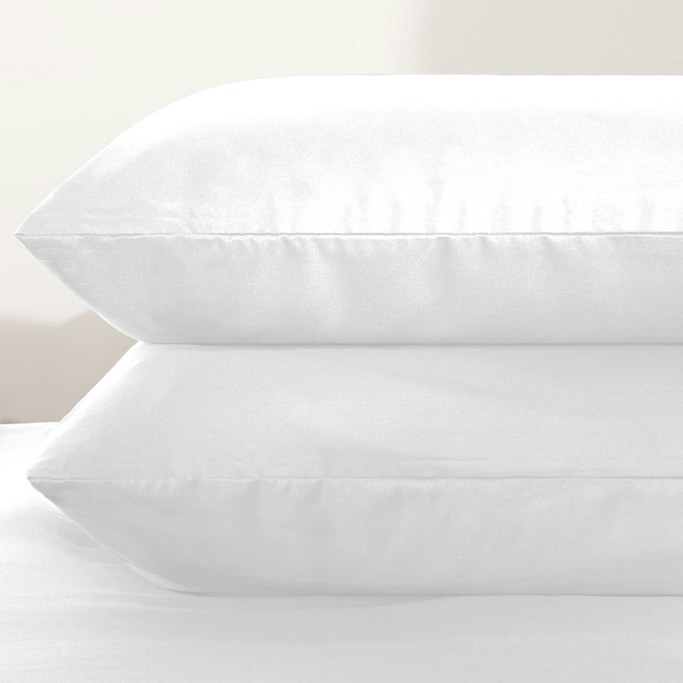 image 1 of OHS Microfibre Plain Soft Duvet Cover and Pillowcase Set, King - White