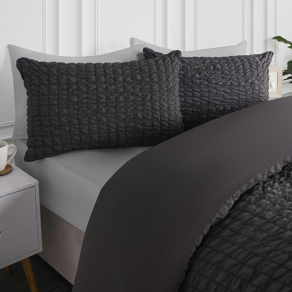 image 1 of OHS Geometric Seersucker Luxury Duvet Quilt and Pillowcase Set, Double - Charcoal