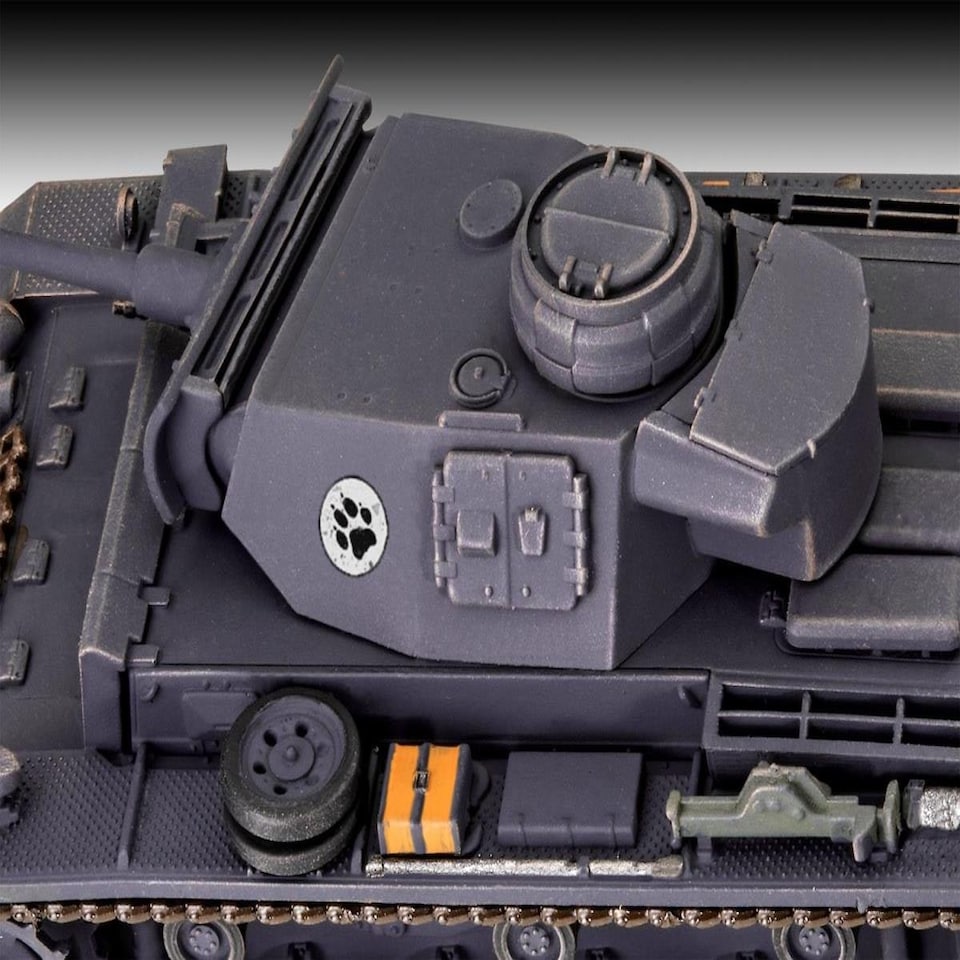 image 1 of Revell World of Tanks Pz.Kpfw.III (1:72 Scale)