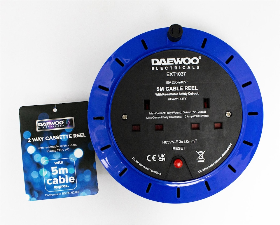 image 1 of Daewoo 2 Gang 5m Cassette Extension Reel | White