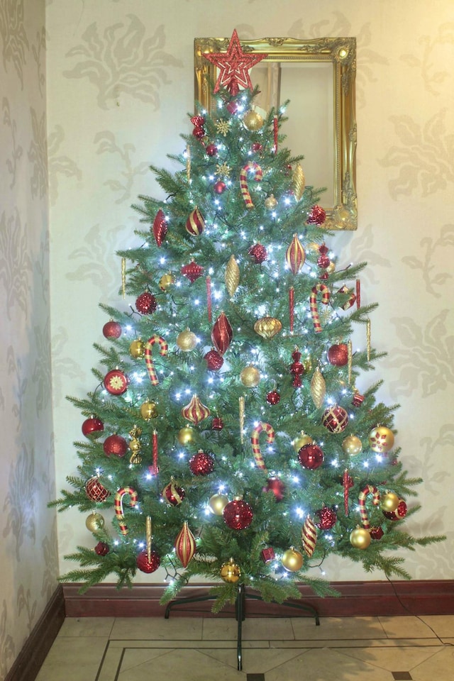 image 1 of Christmas Tree World 4ft Woodland Pine Half Tree