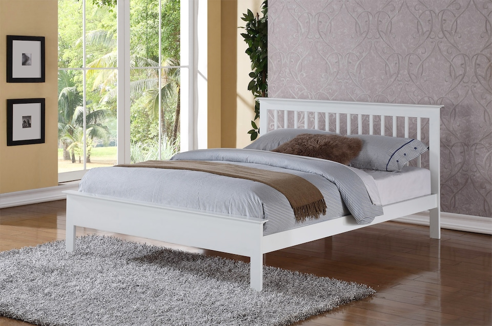 Pentre Small Double 4ft White Hardwood Bed Frame | White | Small Double