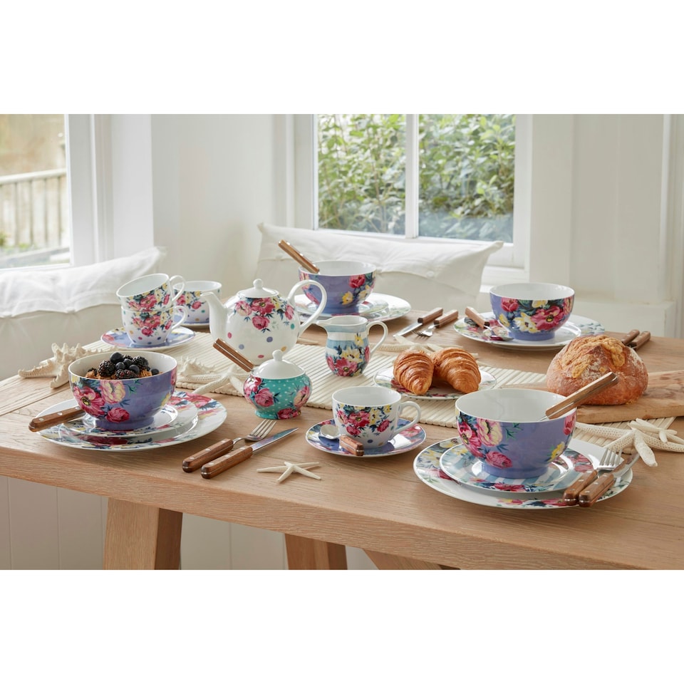 image 1 of Mikasa Clovelly Porcelain Bowl, 19cm | Blue