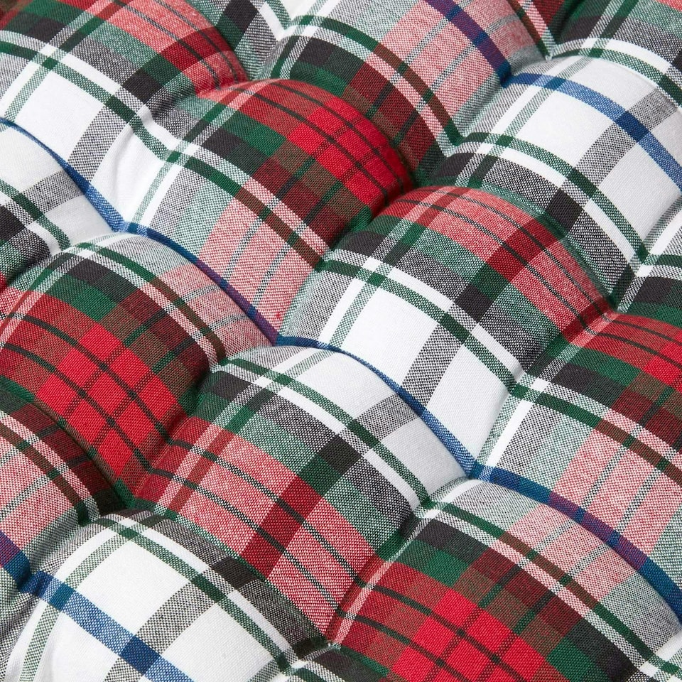 image 1 of Homescapes Garden Bench Cushion Luxury 2 Seater Cotton Tartan Indoor Outdoor Seat Pad | Red | 108 x 42 cm | 1
