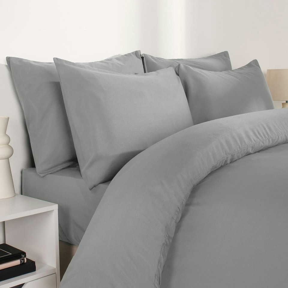 image 1 of OHS 2 x Hotel Luxury Quality Bedroom Housewife Pillowcases, 50x75cm - Grey