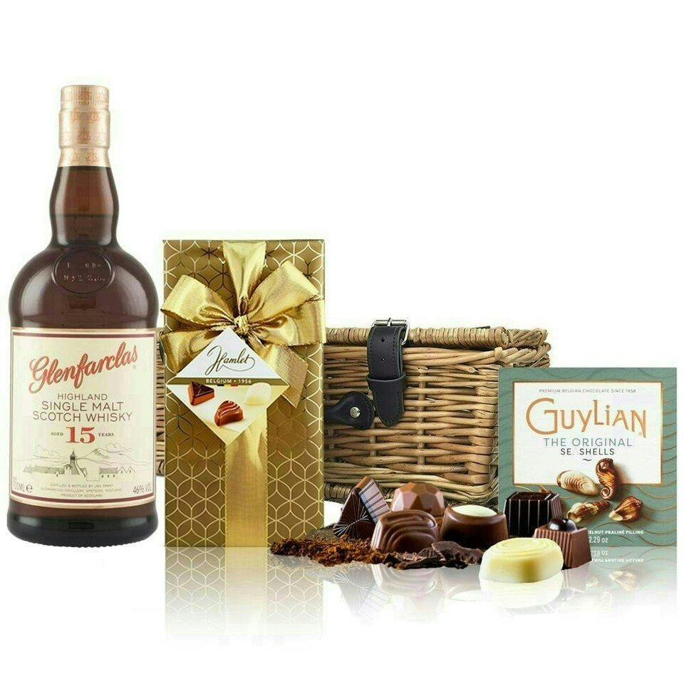 Glenfarclas 15 Year Old Whisky and Chocolates Hamper 70cl 46% abv