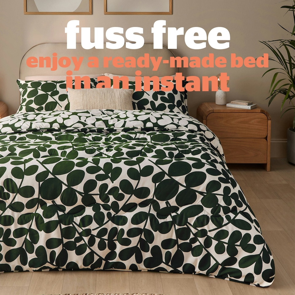 image 1 of Silentnight Coverless 10.5 Tog Duvet and Pillowcase Set, Leaf Print | Green | Double
