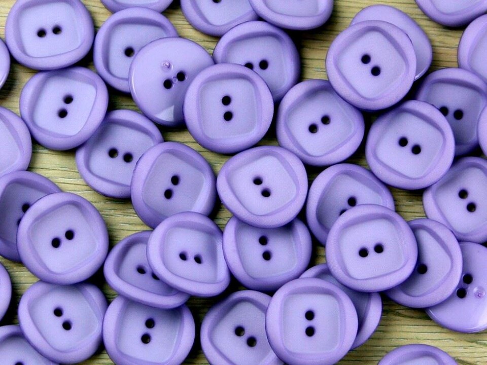 Trimits Purple Round Plastic Buttons for Dressmaking - 28mm - per value pack of 50
