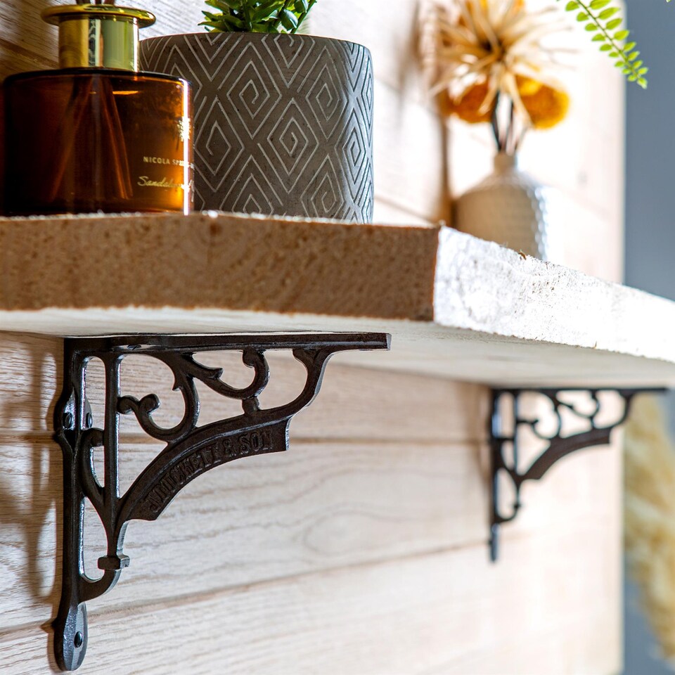 image 1 of Hammer & Tongs Ornate Iron Shelf Bracket - D150mm - Raw