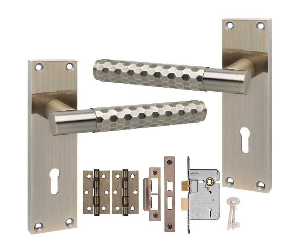 image 1 of Golden Grace Victorian Design Knurled Hex Cut Lock Handle on Backplate Antique Brass Finish with 3 Lever Lock and Hinges - 150mm x 40mm