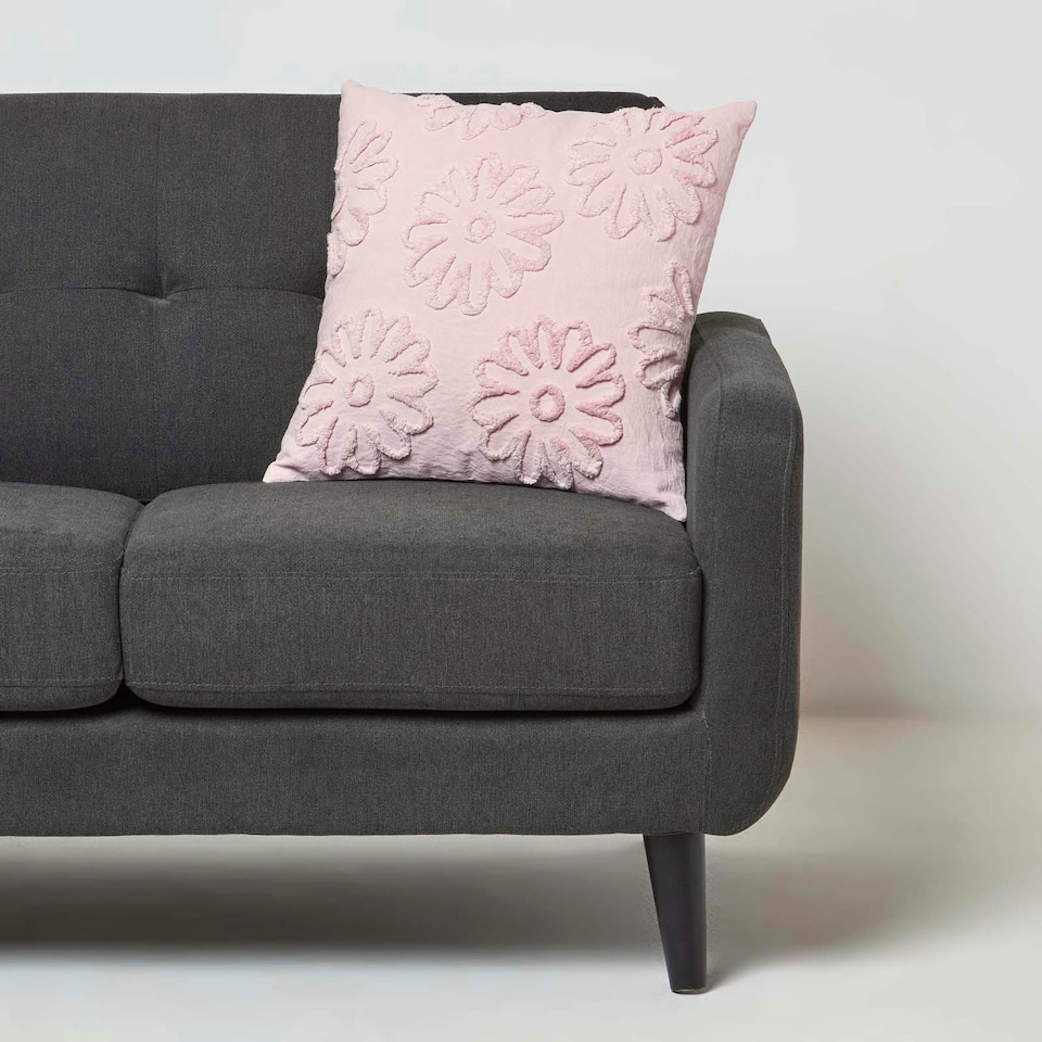 image 1 of Homescapes Floral Daisy Lilac Tufted Cotton Cushion - 45 x 45 cm Purple