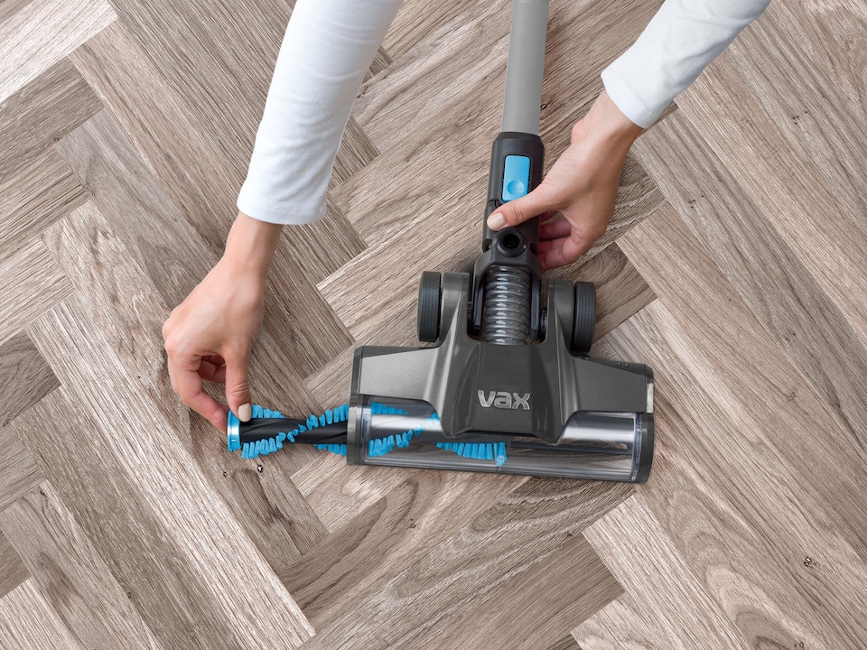 image 1 of VAX Blade 4 Classic Plus Cordless Vacuum Cleaner CLSV-B4CA