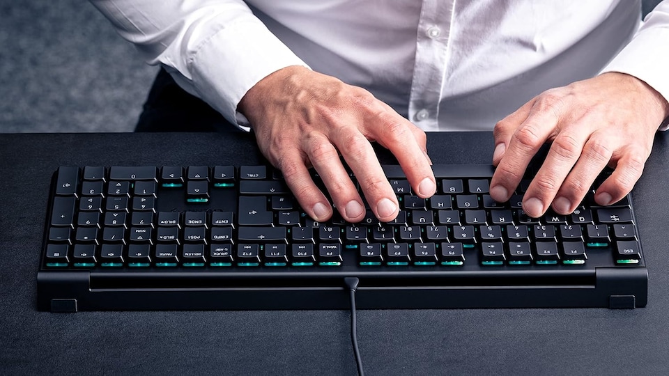 image 1 of MX 10.0N RGB, Flat Mechanical Gaming Keyboard, UK Layout (QWERTY), Wired, Original MX LOW PROFILE RGB SPEED Switches, Black