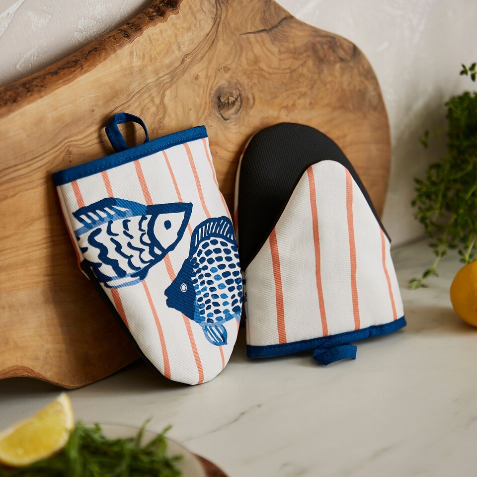 image 1 of Ulster Weavers Catch of the Day Microwave Mitts - Pair Multi