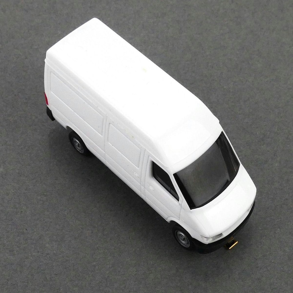 image 1 of Gaugemaster Highways White Van Man Car System Starter Set