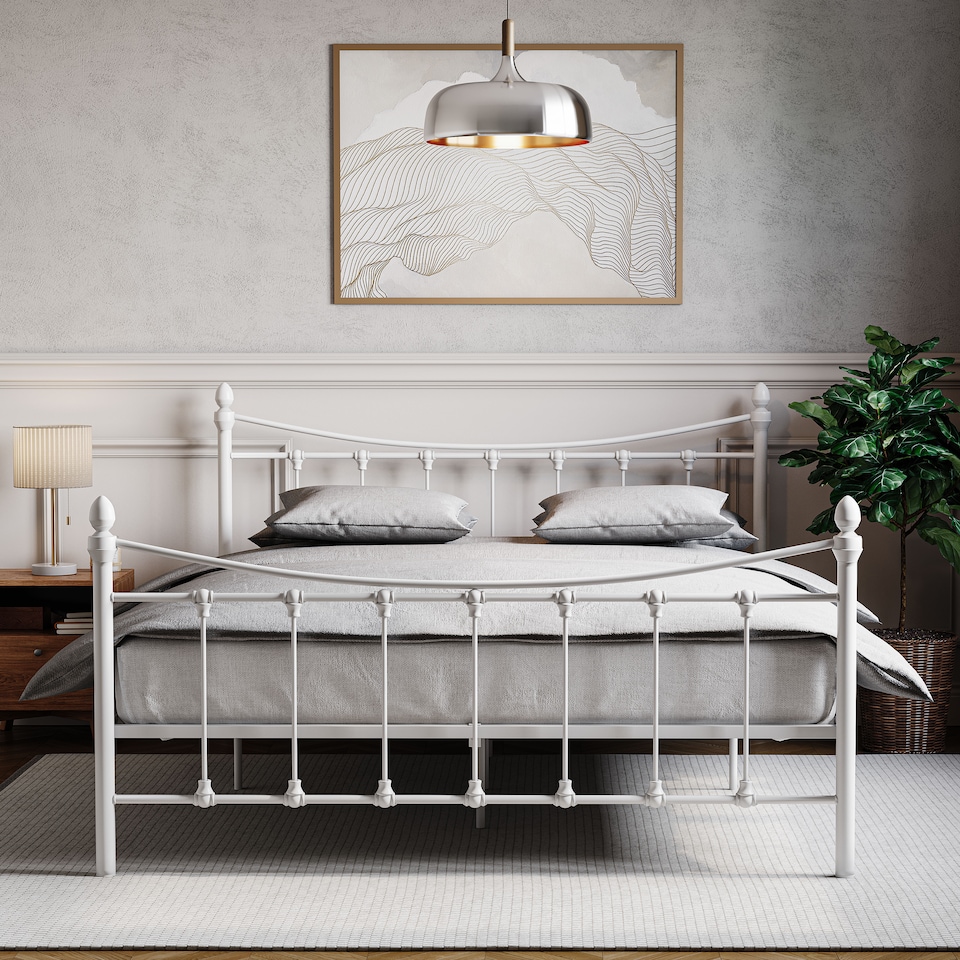 image 1 of Vida Designs Paris 4ft6 Double Metal Frame Finials, White, 135 x 190cm