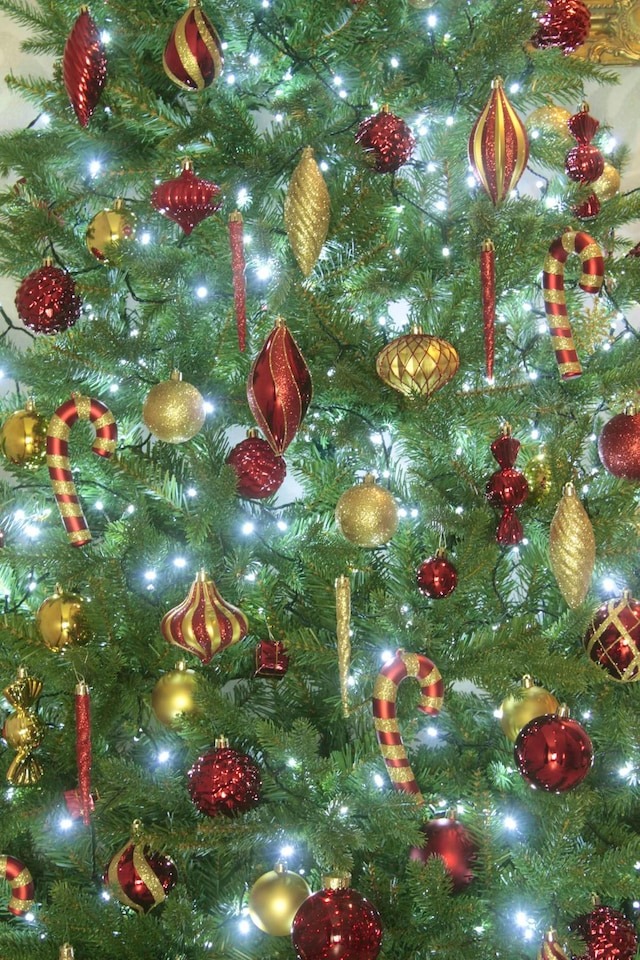 image 1 of Christmas Tree World 4ft Woodland Pine Half Tree