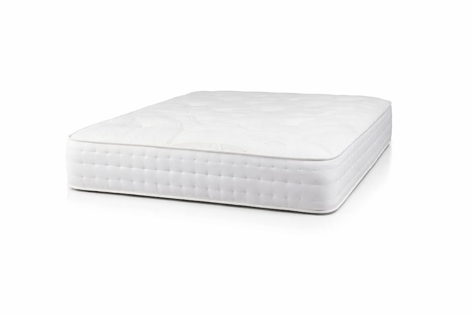 image 1 of Silk 3000 Pocket 4ft6 Double Mattress
