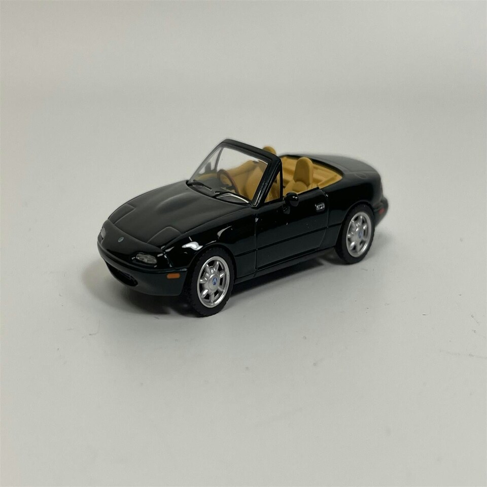 image 1 of Eunos Mazda Roadster V Special RHD Green 1:64 Scale Mini GT MGT00838R
