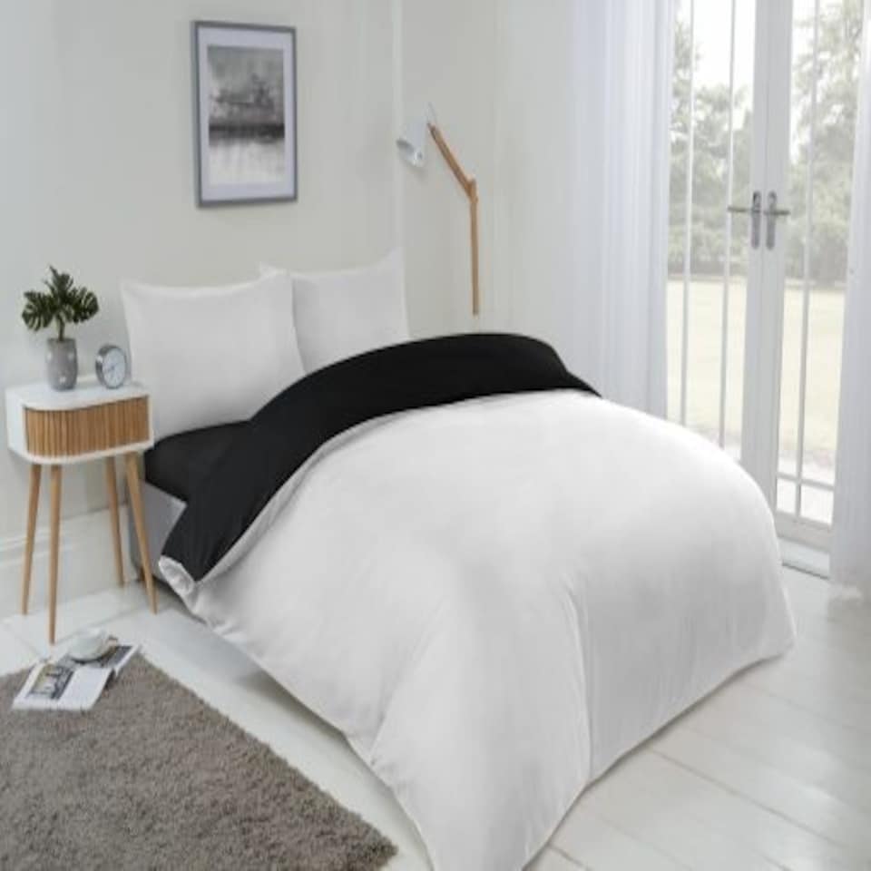 image 1 of Brights Reversible Duvet King Bed BlackWhite