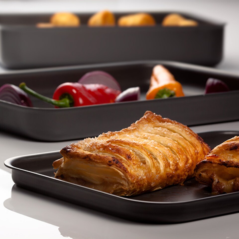image 1 of Stellar Hard Anodised Expert 42 x 30cm Baking Tray