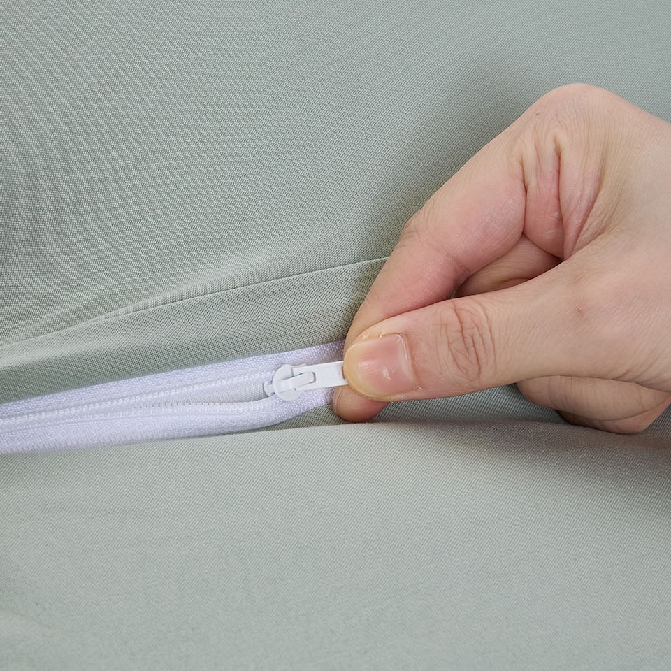 image 1 of Living and Home 3Pcs Bedding Solid Duvet Cover with 2 Pillowcase Set,Green | Green | King