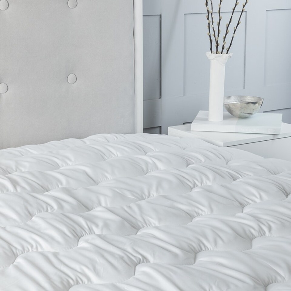 image 1 of Dual Layer 3cm Mattress Topper Air Flow Hypo Allergenic Soft Touch Bedding | White | King