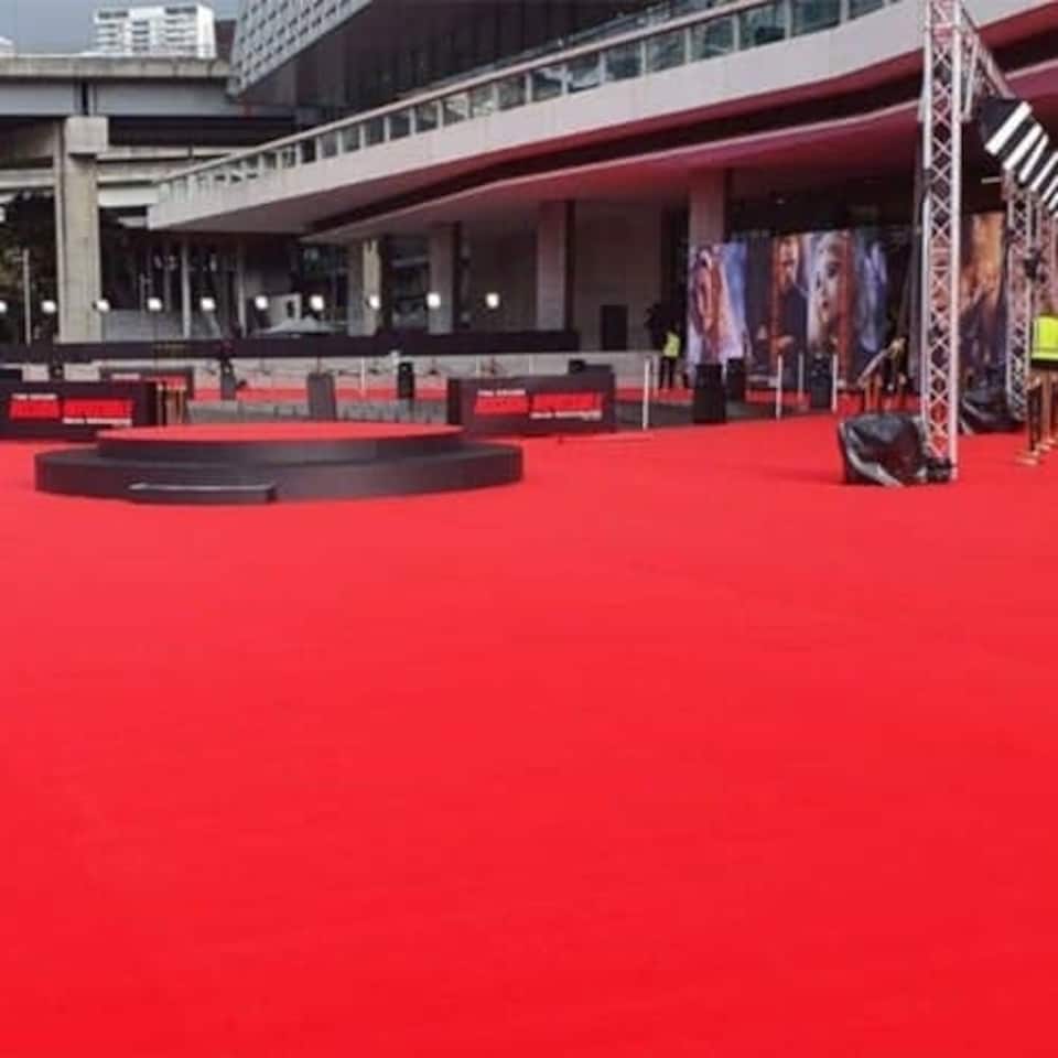 image 1 of 5 Metres Deluxe Exhibition Quality Ribbed Heavy Duty Red Carpet Runner 1 Metre Wide