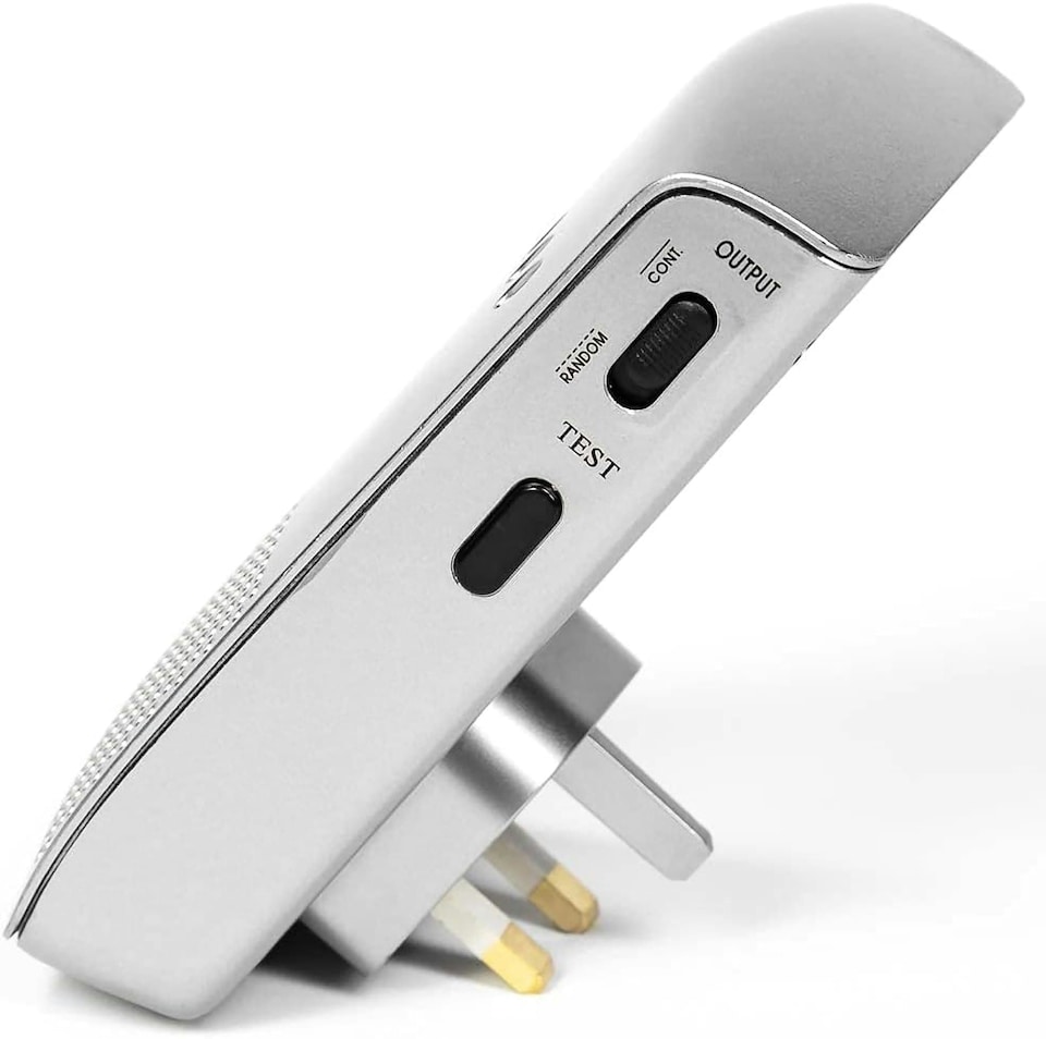 image 1 of High Powered Professional Ultrasonic Electromagnetic Rat and Mouse Repellent