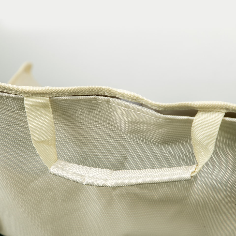 image 1 of Outsunny Camping Chair, Lightweight Folding Chair with Carrying Bag and Storage Pocket, Perfect for Festivals, Fishing, Beach and Hiking, White