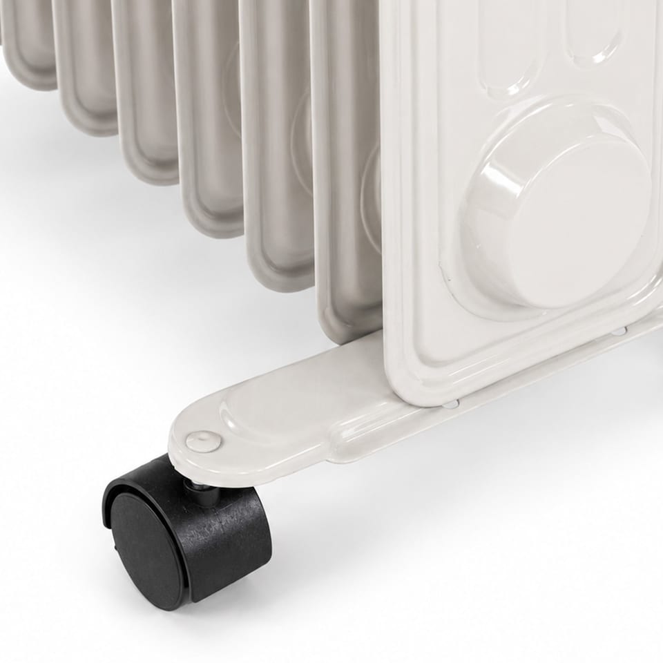 image 1 of 2500W 11 Fin Portable Oil Filled Radiator Electric Heater