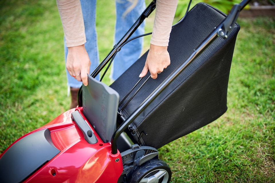 image 1 of Mountfield Princess 34 1400W Electric Mower 34cm