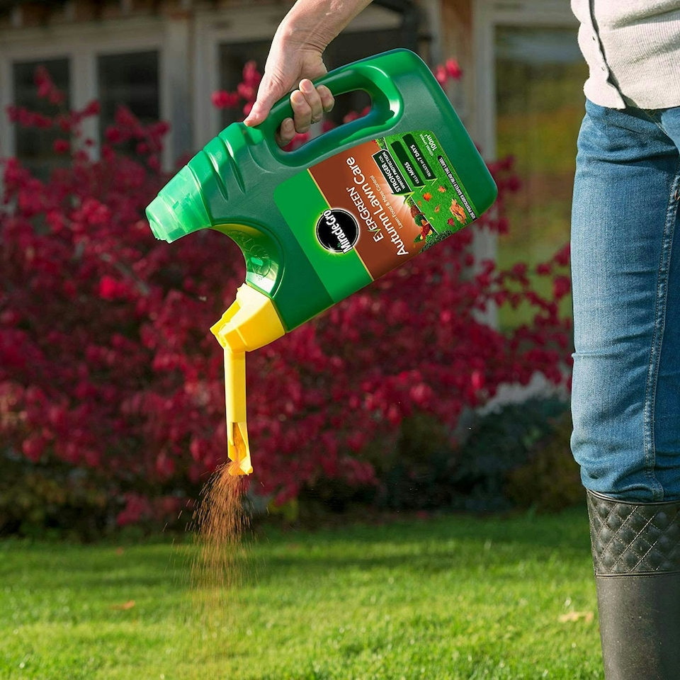 image 1 of Miracle-Gro® EverGreen® Autumn Lawn Care