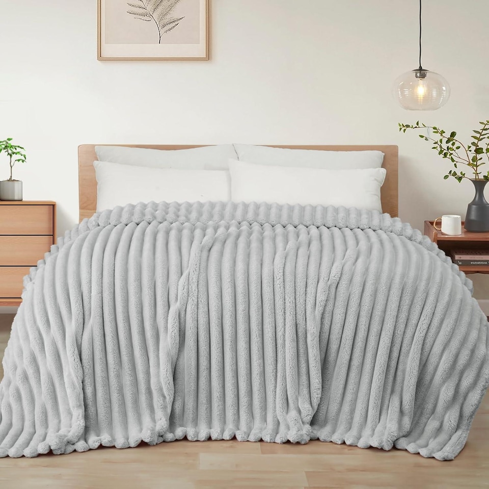 image 1 of Ribbed Jacquard Fleece Blanket Throw 200x240cm - Soft & Cosy Bed Throw