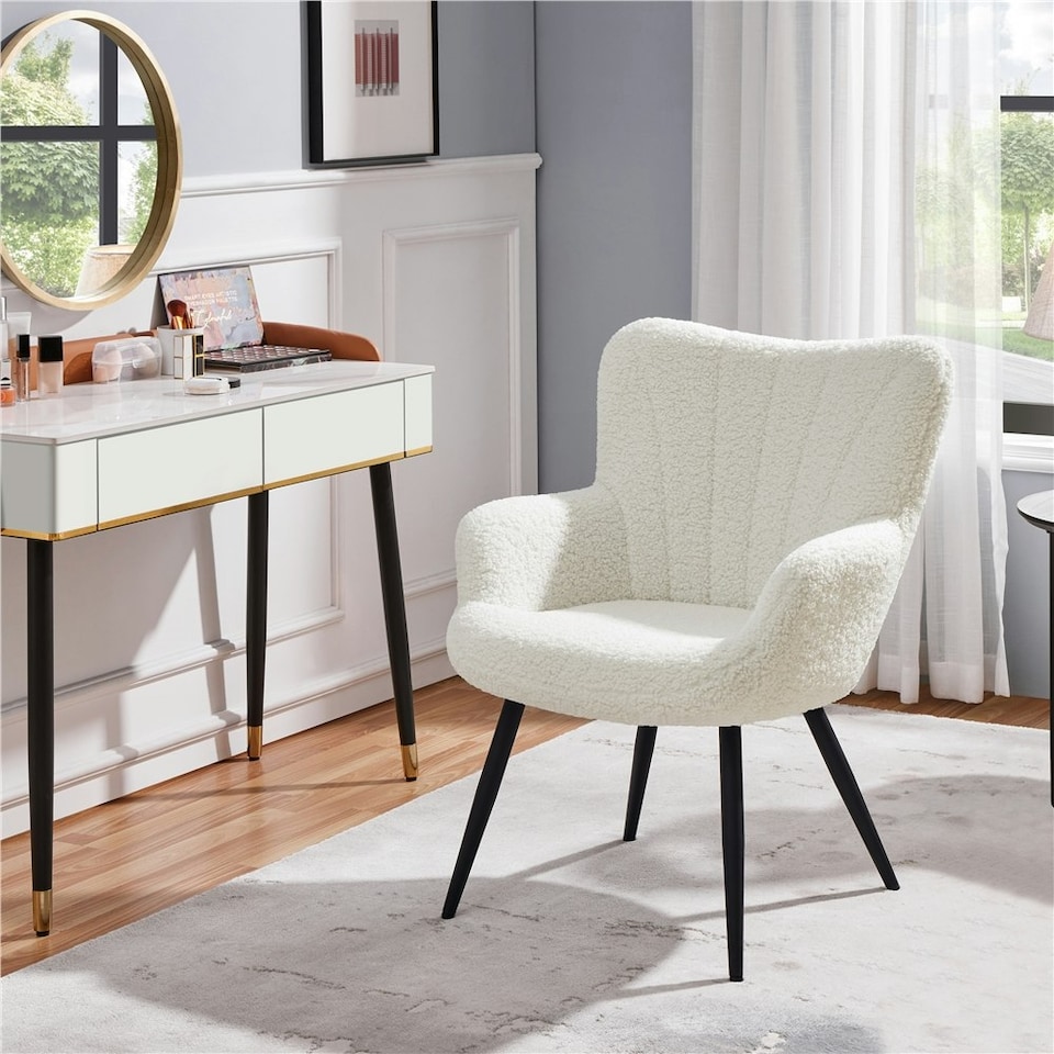 image 1 of Yaheetech Modern Pleated Curved Back Lamb hair Accent Chair White | Ivory