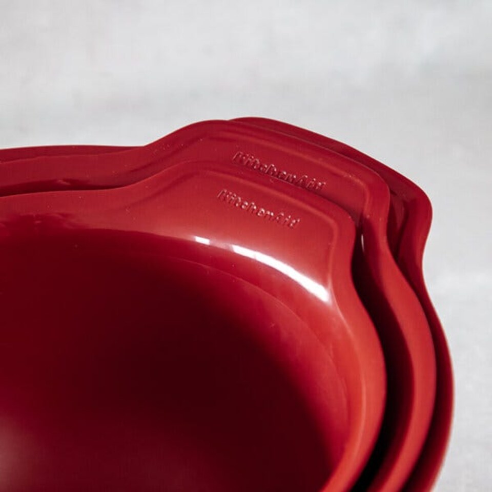 image 1 of KitchenAid Set of 3 Mixing Bowls Empire Red