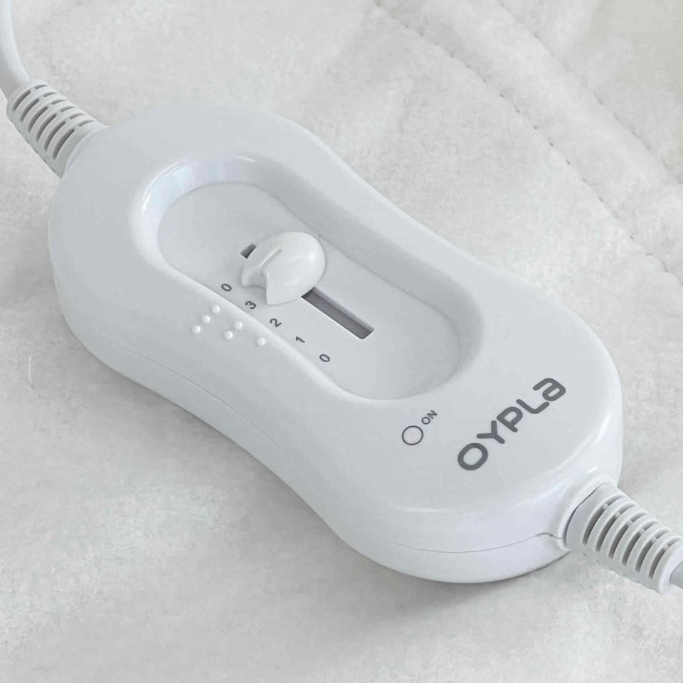 image 1 of Oypla Machine Washable King Size Electric Blanket Heated Underblanket with 3 Heat Settings and Controller White