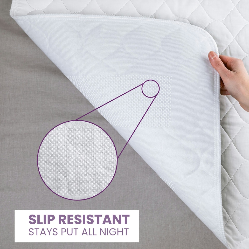image 1 of Lynmark® Incontinence Bed Pads Non Slip - Washable, Absorbs 2L, 135 x 85cm White | 1 pack | Double